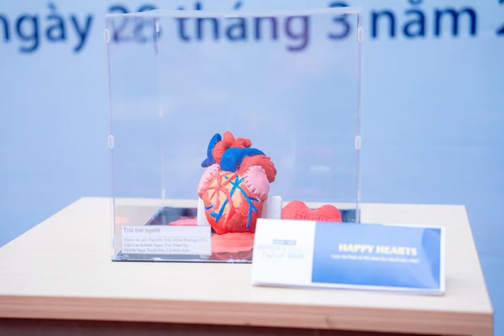 Sắc màu Khoa học sức khỏe bùng nổ tại HUTECH’s Health Festival 2025 142