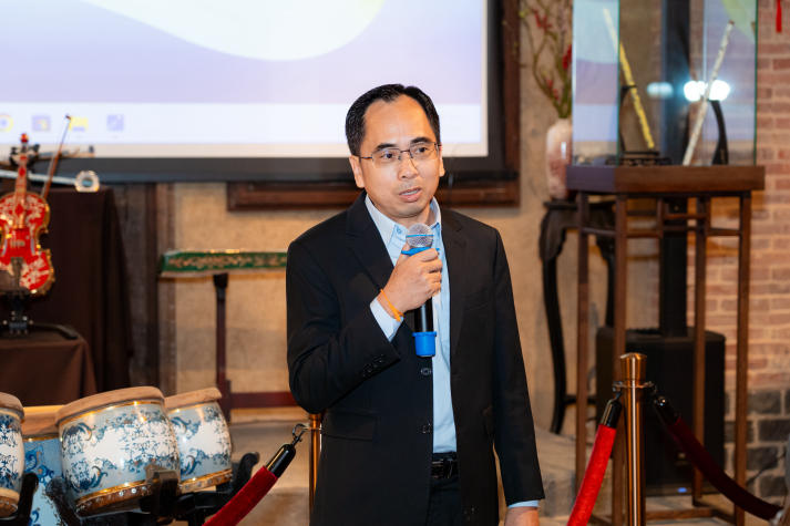 Học kể câu chuyện thương hiệu từ di sản: Sinh viên HUTECH trải nghiệm thực tế tại Gốm sứ Minh Long 10