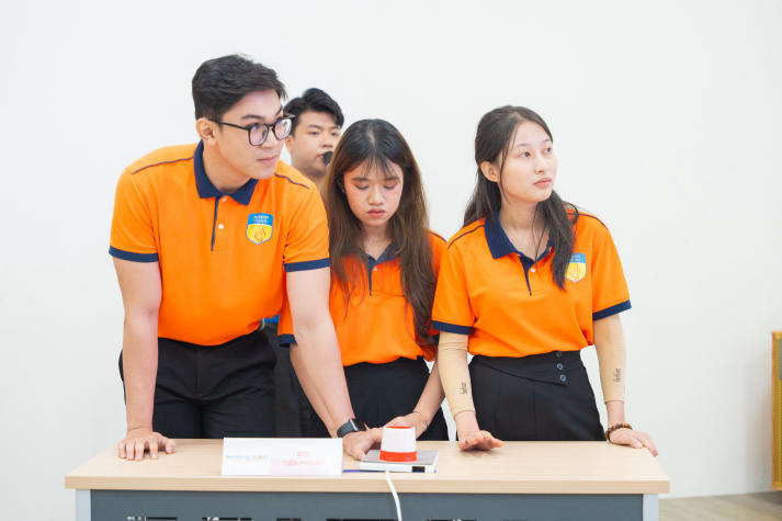 Tuổi trẻ HUTECH tự hào tiếp bước tại Chung kết "Tư tưởng Hồ Chí Minh" 98