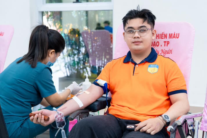 Tuổi trẻ HUTECH lan tỏa yêu thương qua Ngày hội Hiến máu tình nguyện trong Tháng thanh niên 2026 22