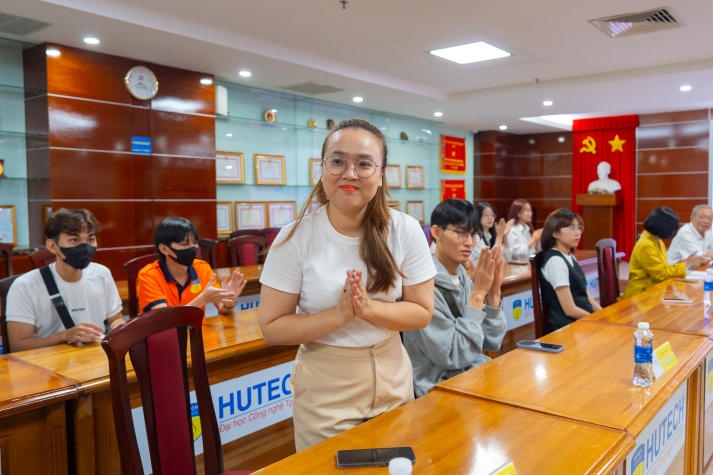 Khoa Hàn Quốc học vinh danh nhiều sinh viên tiêu biểu và tổ chức buổi giao lưu cùng cựu sinh viên 37