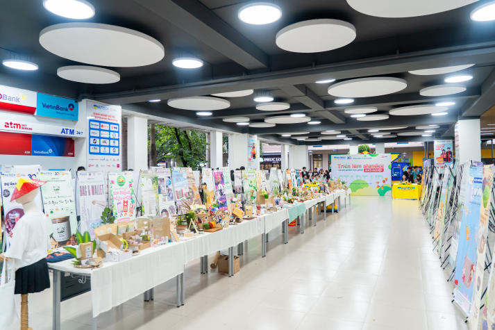 [Video] Khi sinh viên Khoa Quản trị Kinh doanh trở thành “nhà sáng tạo xanh” 18