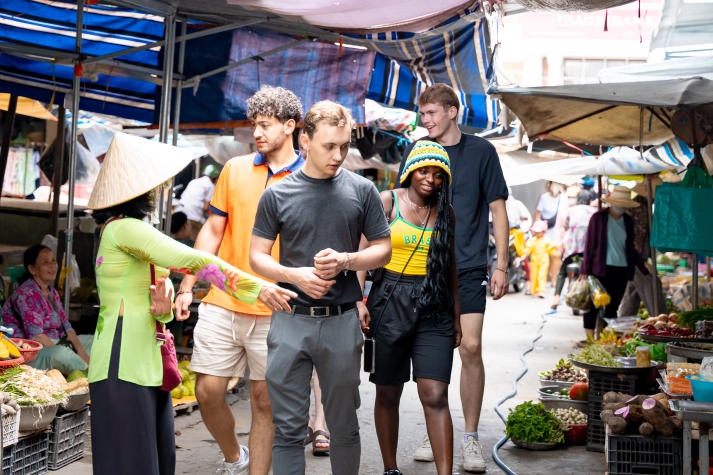 [Video] Exciting Mekong Delta adventure with students from Denmark, Germany, the Netherlands, and HUTECH 77