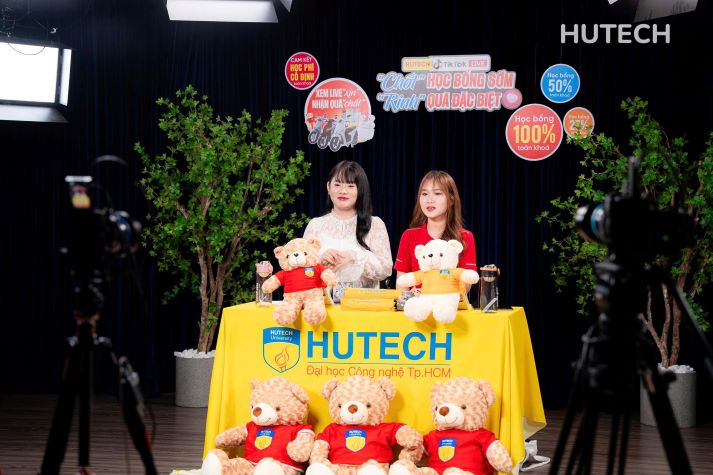 [HUTECH TIKTOK LIVE 2026] Khám phá ngành nghề, bí quyết chọn ngành cùng Gen Z 26