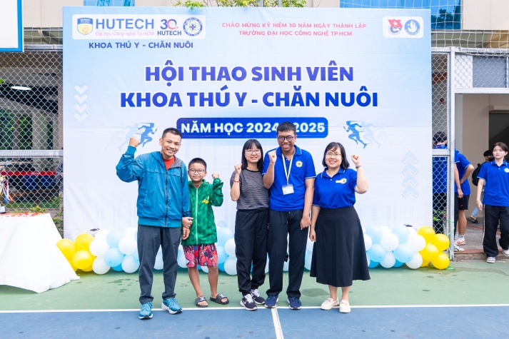 Bùng nổ Hội thao Khoa Thú y - Chăn nuôi năm học 2024-2025 148