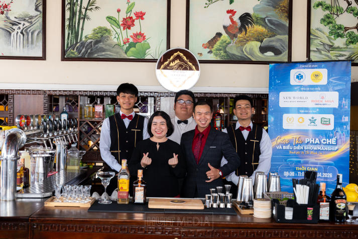 “Mộc Cocktail” đưa sinh viên Quản trị nhà hàng tỏa sáng ở sân chơi pha chế 53