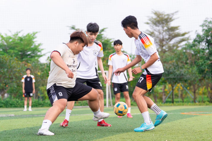 [Video] Khởi động mùa giải thể thao chào đón tân sinh viên 2025-2026: Dấu ấn năng động của tuổi trẻ HUTECH 102