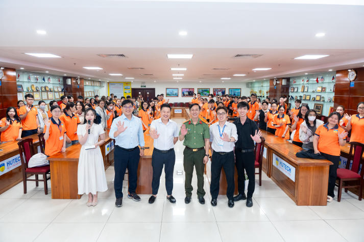 HUTECH Beside You: Trang bị kỹ năng nhận diện và xử lý các tình huống lừa đảo trên không gian mạng cho sinh viên 78