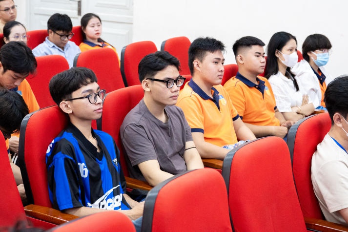 Sinh viên VJIT cập nhật xu hướng chuyện nghề Marketing 77