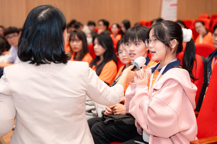 Sinh viên HUTECH viết nên câu chuyện trưởng thành tại “Chắp Cánh - Hành trình bản lĩnh” 78