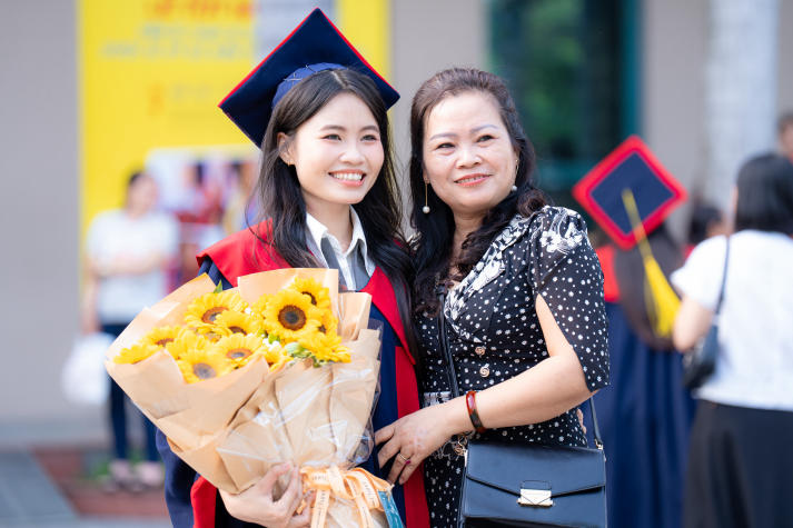 HUTECH vinh danh những gương mặt xuất sắc trong học tập và rèn luyện tại Lễ trao bằng tốt nghiệp 121