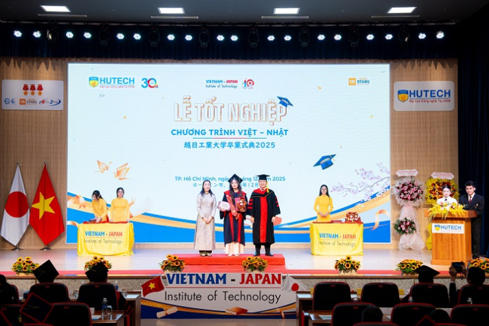 Tân khoa VJIT Trương Nguyên An: “Chúng ta sống không chỉ để tận hưởng" 112