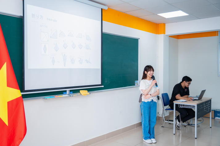 VJIT students engage with Japanese students, joining hands for environmental protection 49