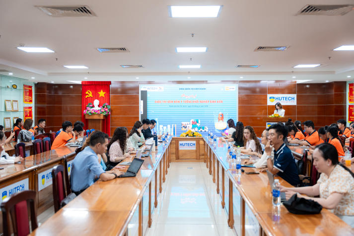 Khi ý tưởng được thử lửa: 16 dự án của sinh viên Khoa Quản trị kinh doanh bước vào vòng góp ý khởi nghiệp 10