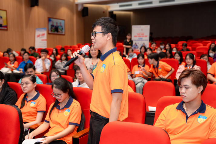 Sinh viên HUTECH viết nên câu chuyện trưởng thành tại “Chắp Cánh - Hành trình bản lĩnh” 89