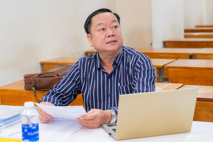 Nhiều giải pháp thiết thực được đề xuất trong buổi bảo vệ luận văn/đề án tốt nghiệp Thạc sĩ ngành Quản trị kinh doanh 20