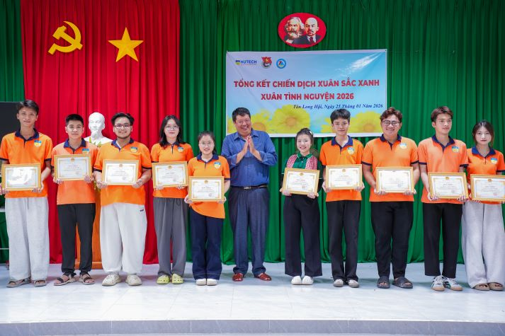 Xuân sắc xanh 2026: Sinh viên HUTECH mang Tết yêu thương đến với người dân Vĩnh Long 137