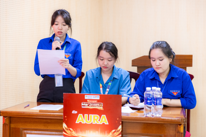 Sinh viên Luật tranh biện sắc bén, thể hiện bản lĩnh tại “Bản lĩnh Luật sư tương lai” lần 6 37