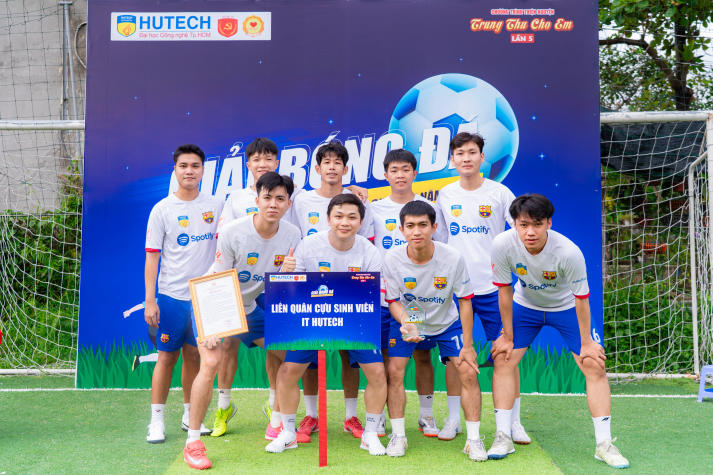 Giải bóng đá Chi bộ 17: Chung sức gây quỹ, thắp sáng mùa Trung thu cho trẻ em Vĩnh Long 70