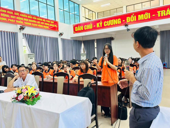 Sinh viên Tâm lý học trải nghiệm công tác hỗ trợ điều trị nghiện và chăm sóc sức khỏe tâm thần 76