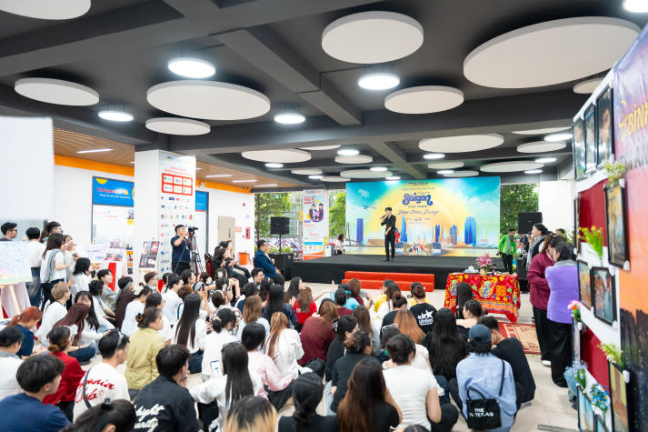 [Video] Sài Gòn đa sắc qua lăng kính Deep Zoom - Sáng tạo của sinh viên ngành Quan hệ công chúng HUTECH