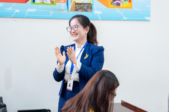 Sinh viên Tâm lý học tìm hiểu việc ứng dụng tâm lý học giáo dục vào thực tế 30