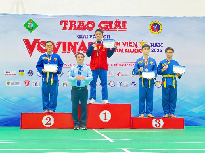 Đội tuyển HUTECH xuất sắc giành 10 huy chương tại Giải vô địch Vovinam sinh viên toàn quốc năm 2025 361