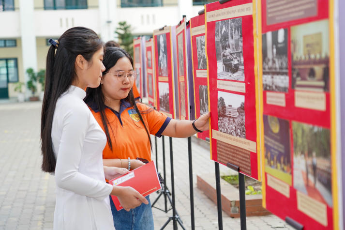 Kết thúc Triển lãm “Sử Việt - Nét hùng ca vàng son”: Dấu mốc trưởng thành của sinh viên ngành Quan hệ công chúng 37