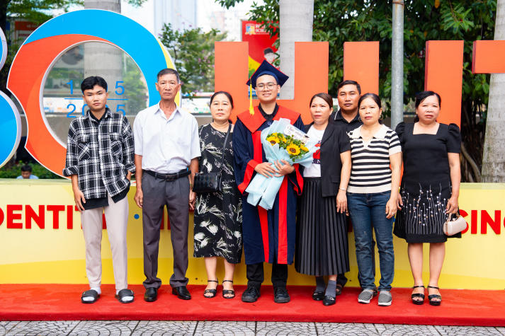[Video] Từ sàn đấu đến lễ vinh danh: Câu chuyện bản lĩnh của tân khoa HUTECH Nguyễn Phạm Vĩnh Khang 117
