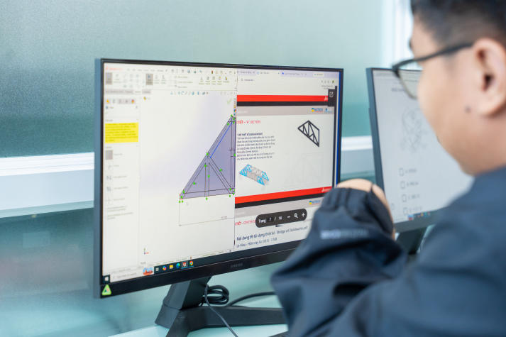 Sinh viên Viện Kỹ thuật tranh tài với bài toán xây dựng cầu 3D do doanh nghiệp đặt hàng 67