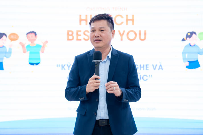 [Video] Kỹ năng lắng nghe và quản trị cảm xúc: Chìa khoá thành công cho sinh viên HUTECH 16