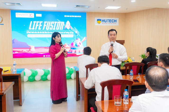 Tân binh Viện Khoa học Ứng dụng học hỏi từ đàn anh, sẵn sàng chinh phục giảng đường đại học 32