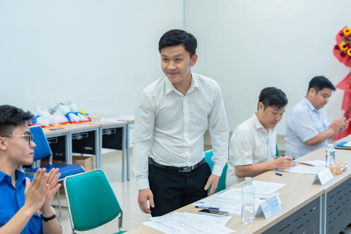 Thế hệ cán bộ Hội HUTECH mới ra mắt: Sẵn sàng cống hiến, dẫn dắt phong trào sinh viên 242