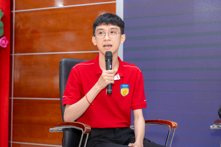 Sinh viên Khoa Tài chính - Thương mại chinh phục Sinh viên 5 tốt từ hành trình hoàn thiện chính mình 53