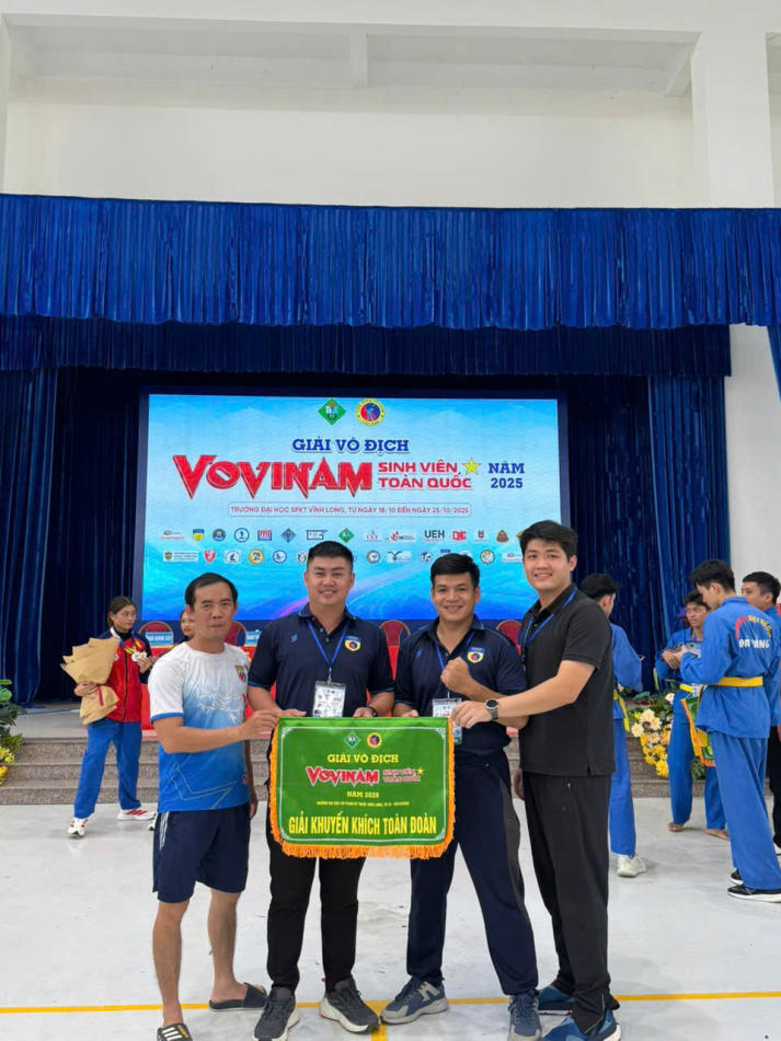 Đội tuyển HUTECH xuất sắc giành 10 huy chương tại Giải vô địch Vovinam sinh viên toàn quốc năm 2025 383