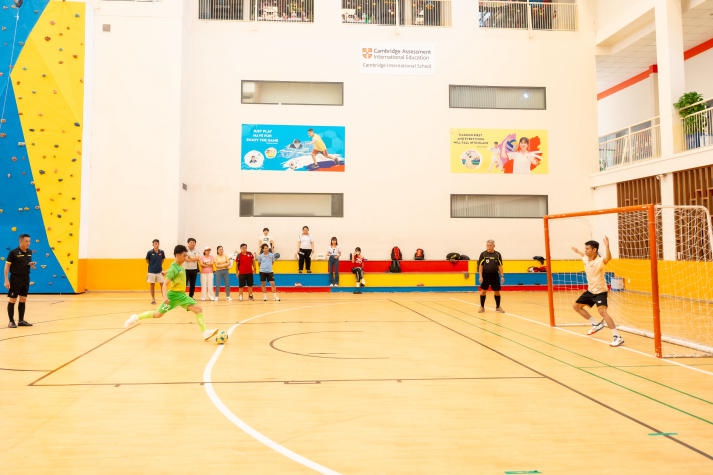 HUTECH lên ngôi Vô địch Giải bóng đá Tứ Hùng Royal School Cup 2024 144