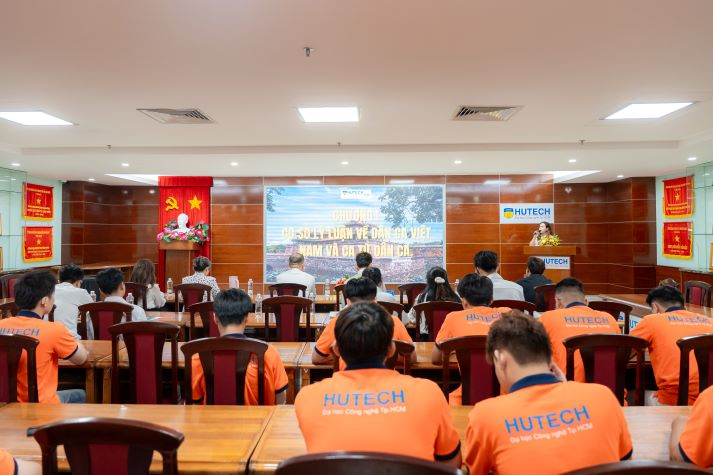Sinh viên mở rộng góc nhìn nghiên cứu về Văn hóa - Nghệ thuật - Thể thao trong thời đại hội nhập 46