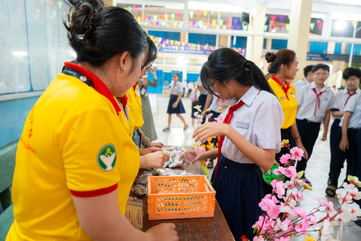 [Ảnh] Nulab Practice Tour: Hành trình lan tỏa yêu thương của sinh viên Khoa Điều dưỡng - Kỹ thuật y học 84