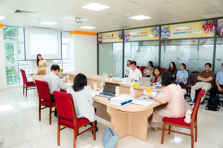 Nhiều nghiên cứu sáng tạo, giàu tiềm năng ứng dụng từ các luận văn/đề án tốt nghiệp Thạc sĩ ngành Ngôn ngữ Anh HUTECH 21