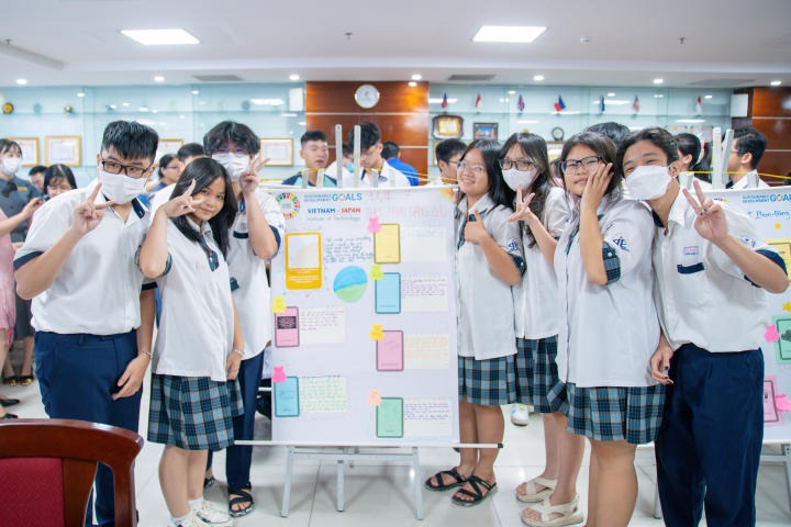 Học sinh các trường THPT chinh phục thử thách phát triển tư duy đổi mới sáng tạo cùng Viện Công nghệ Việt Nhật 133