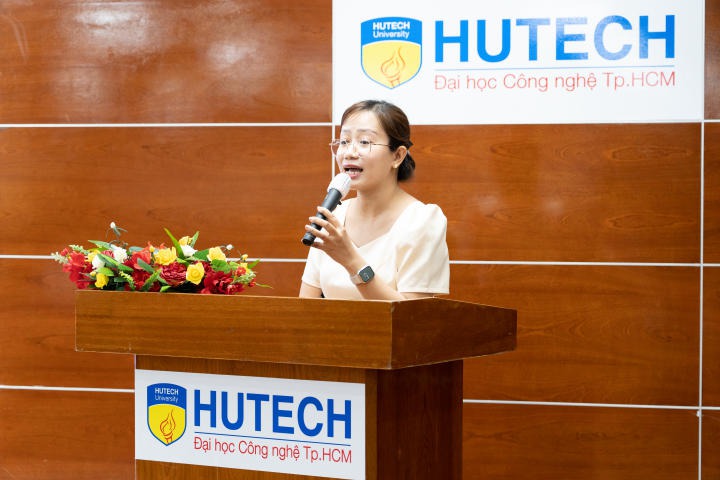 Sinh viên VKIT tìm hiểu nghề Xuất nhập khẩu và Logistics qua hội thảo 23