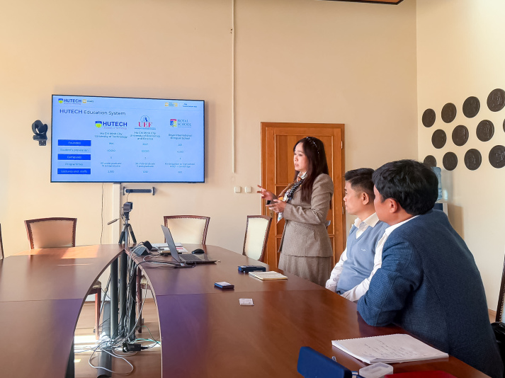 HUTECH kết nối ba đại học Hungary, thúc đẩy hợp tác trong kỹ thuật và y khoa 83