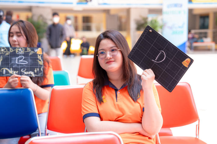 Sắc màu Khoa học sức khỏe bùng nổ tại HUTECH’s Health Festival 2025 175