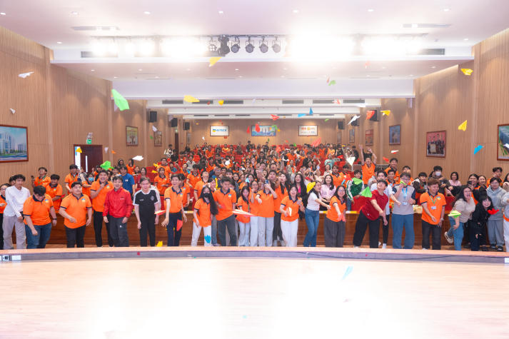 HUTECH-ers “bỏ túi” kỹ năng thích ứng đại học, chủ động vượt qua áp lực 121
