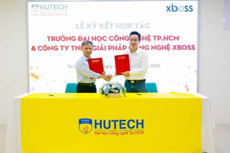PGS.TS. Võ Đình Bảy và anh Trần Văn Giang đã cùng ký kết hợp tác, thống nhất cùng nhau xây dựng và mở rộng cơ hội học tập, phát triển cho sinh viên HUTECH 2