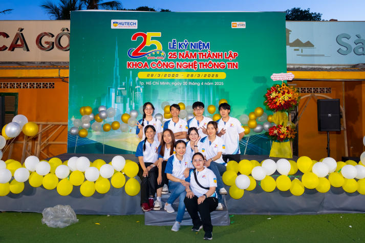 Dấu ấn 25 năm thành lập Khoa Công nghệ thông tin: Kết nối truyền thống - Kiến tạo tương lai 11