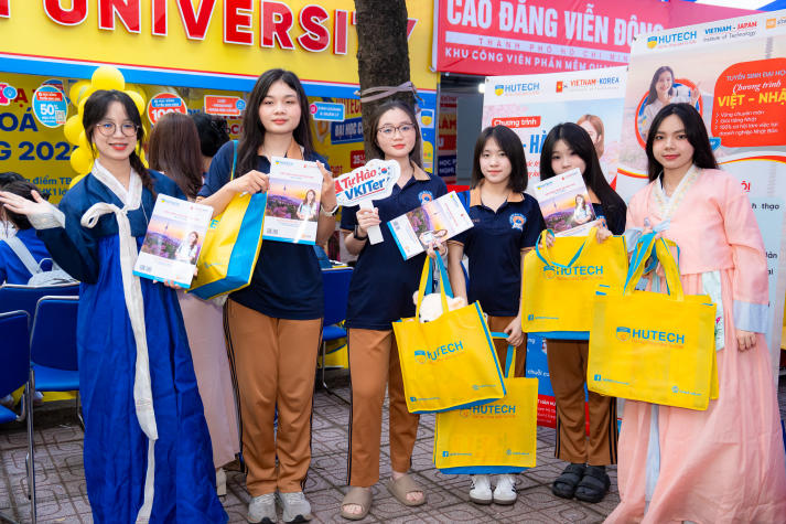 Tư vấn mùa thi 2026 tại Đồng Nai: HUTECH “all-in” bí kíp chọn ngành và chính sách học phí, học bổng cho teen 2k8 67