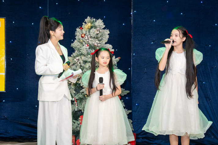 Viện Văn hóa - Nghệ thuật - Thể thao HUTECH thắp sáng tinh thần tương thân tương ái qua chương trình nghệ thuật 20