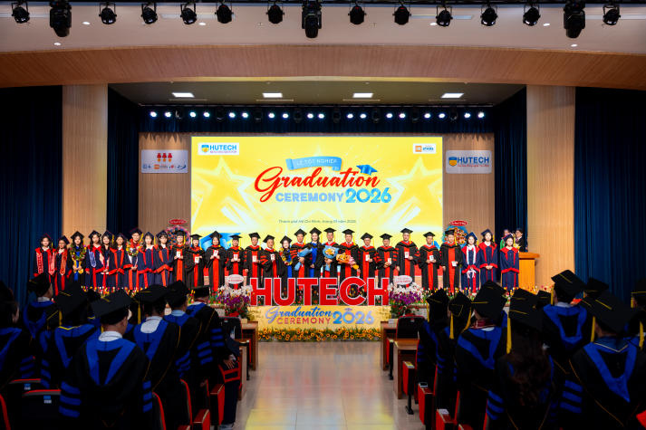 Lễ trao bằng tốt nghiệp HUTECH: Vinh danh nghị lực học tập vượt giới hạn thời gian và tuổi tác 163