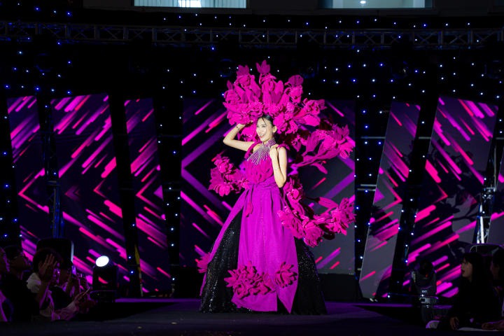 Sinh viên Quản trị sự kiện HUTECH mang sắc phục Việt lên sân khấu Fashion Show đầu tay 73